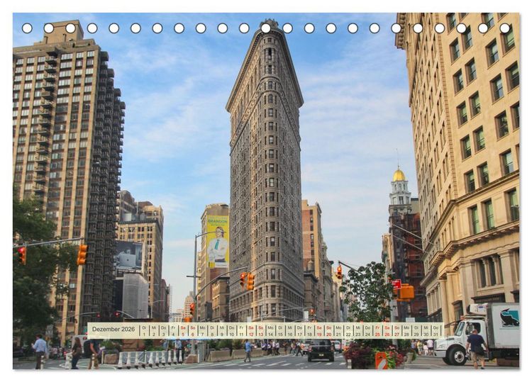 Produktbild: Streets of New York - Zu Fu&szlig; durch die Metropole der Superlative (Tischkalender 2026 DIN A5 quer), CALVENDO Monatskalender