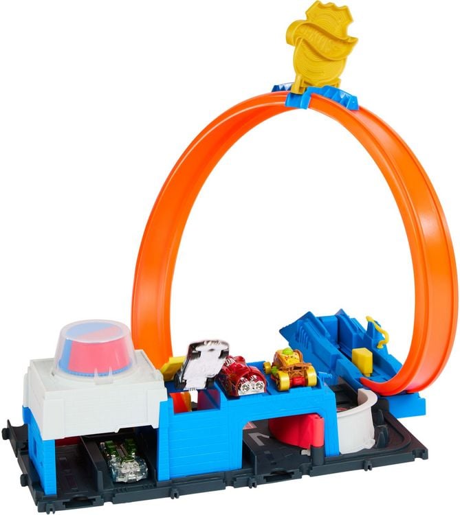 Produktbild: Hot Wheels City Super Polizeiwache-Spielset mit Spielzeug-Polizeiwagen im Maßstab 1:64 und anpassbarer Rennbahn mit Looping.