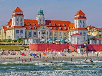 Produktbild: CALVENDO Puzzle Traditionsreiches Kurhaus Binz | 2000 Teile Lege-Gr&ouml;&szlig;e 90x67cm Foto-Puzzle f&uuml;r gl&uuml;ckliche Stunden