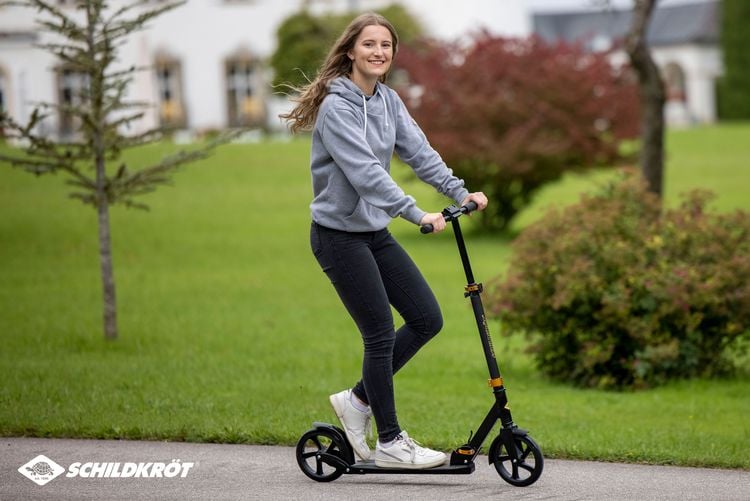 Produktbild: Schildkr&ouml;t City Scooter Street Master 2.0. Matt Black - Gold 200mm