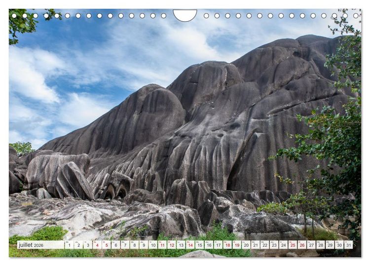 Produktbild: Seychelles - Des &icirc;les de r&ecirc;ve dans l'oc&eacute;an Indien (Calendrier mural 2026 DIN A4 vertical), CALVENDO calendrier mensuel