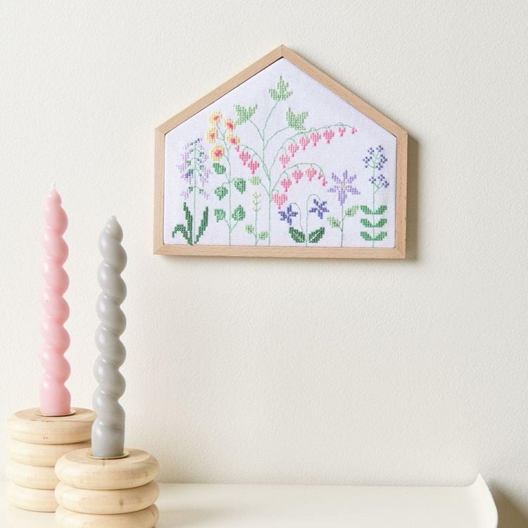 Produktbild: Stickpackung Gez&auml;hlter Kreuzstich, Blumenwiese // Haus Quer S, 20 x 16,5 cm