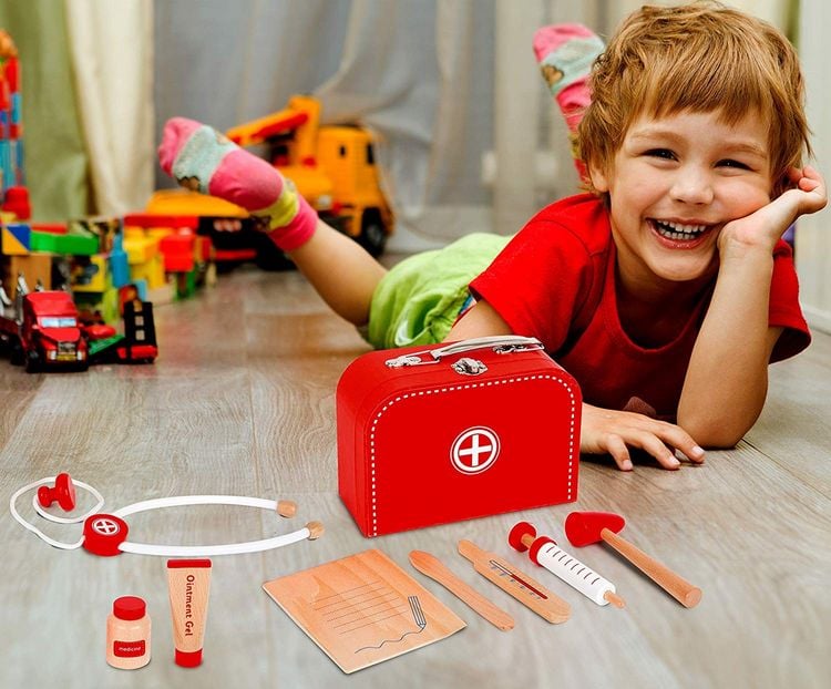 Produktbild: small foot 11183 - Spielset Arztkoffer aus Holz, inkl. Spritze, Stethoskop, Thermometer uvm.