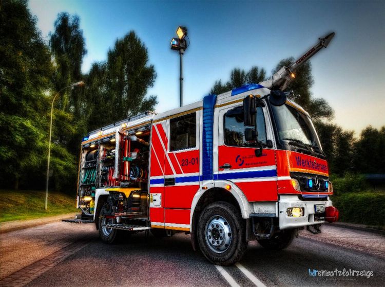 Produktbild: Hilfeleistungsl&ouml;schfahrzeug Werkfeuerwehr Salzgitter AG (Puzzle)