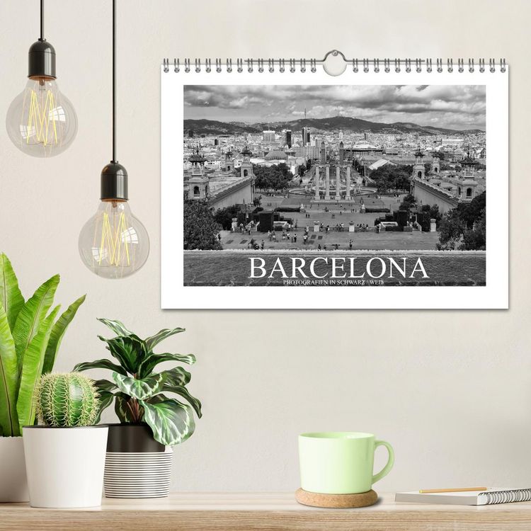 Produktbild: Barcelona Photografien in Schwarz / Wei&szlig; (Wandkalender 2026 DIN A4 quer), CALVENDO Monatskalender