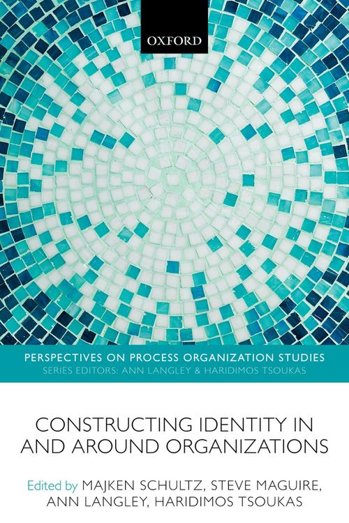 Produktbild: Constructing Identity in and around Organizations