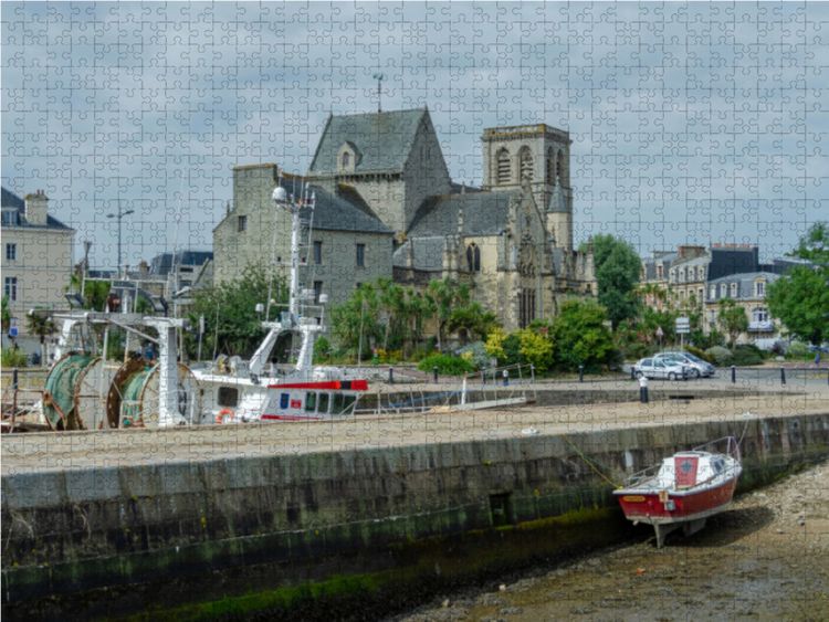 Produktbild: CALVENDO Puzzle Cherbourg, das Meer in der Stadt | 1000 Teile Lege-Gr&ouml;&szlig;e 64x48cm Foto-Puzzle f&uuml;r gl&uuml;ckliche Stunden