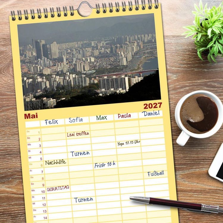 Produktbild: Familienplaner 2027 - Seoul mit 5 Spalten (Wandkalender, 21 x 45 cm) CALVENDO