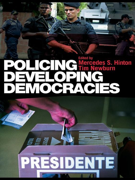 Produktbild: Policing Developing Democracies