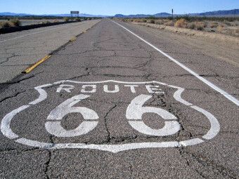 Produktbild: CALVENDO Puzzle Ein Motiv aus dem Kalender Get Your Kicks on Route 66 | 1000 Teile Lege-Gr&ouml;&szlig;e 64x48cm Foto-Puzzle f&uuml;r gl&uuml;ckliche Stunden