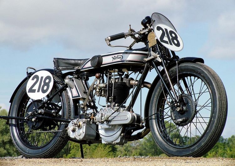 Produktbild: Jahrbuch Motorr&auml;der 2025
