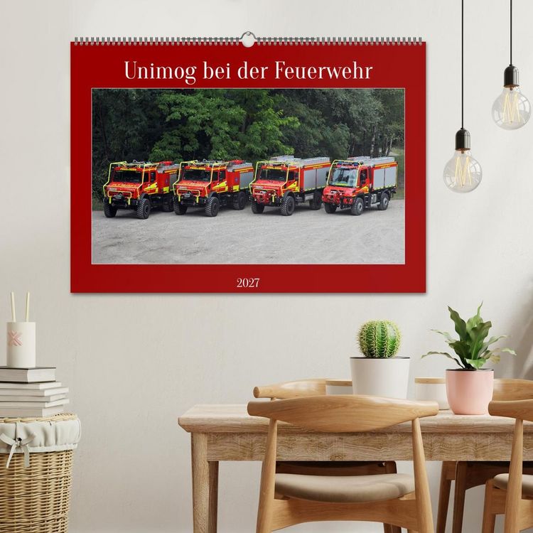 Produktbild: Unimog bei der Feuerwehr (Wandkalender 2027 DIN A2 quer), CALVENDO Monatskalender