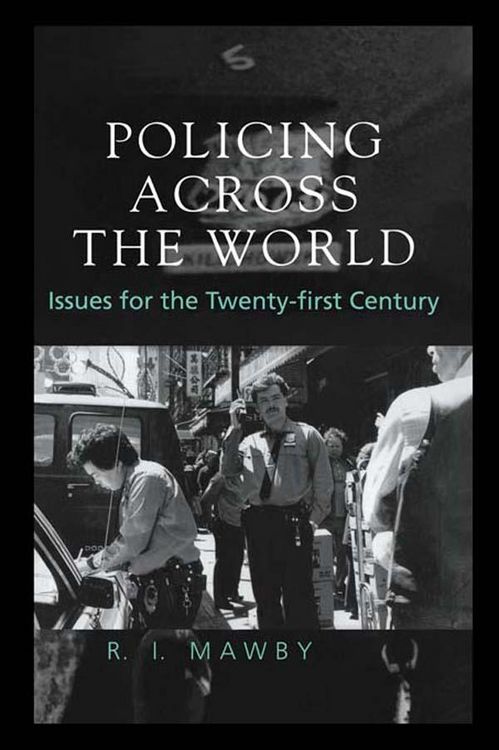 Produktbild: Policing Across the World