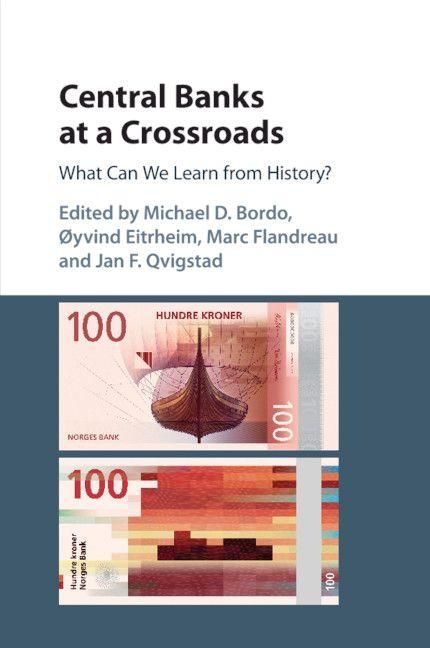 Produktbild: Central Banks at a Crossroads
