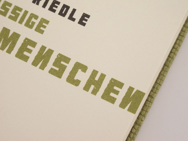 Produktbild: &Uuml;berfl&uuml;ssige Menschen