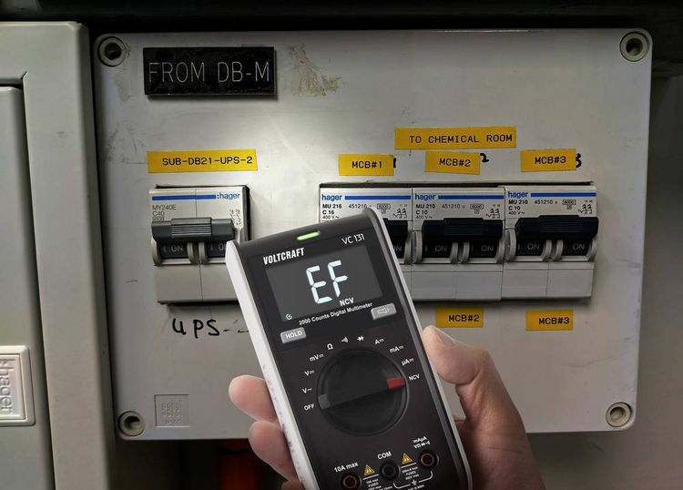 Produktbild: VOLTCRAFT VC131 Hand-Multimeter digital CAT III 600V Anzeige (Counts): 2000