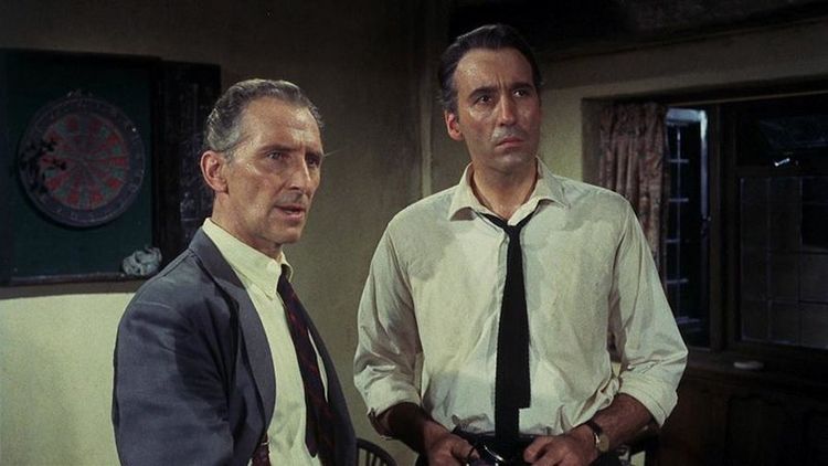 Produktbild: Brennender Tod (Night of the Big Heat) / Science-Fiction-Horror mit Christopher Lee und Peter Cushing (Pidax Film-Klassiker)