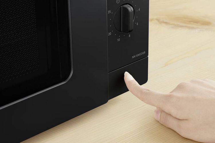 Produktbild: Panasonic NN-GM22QBEPG Mikrowelle Acryl, Grau 800 W