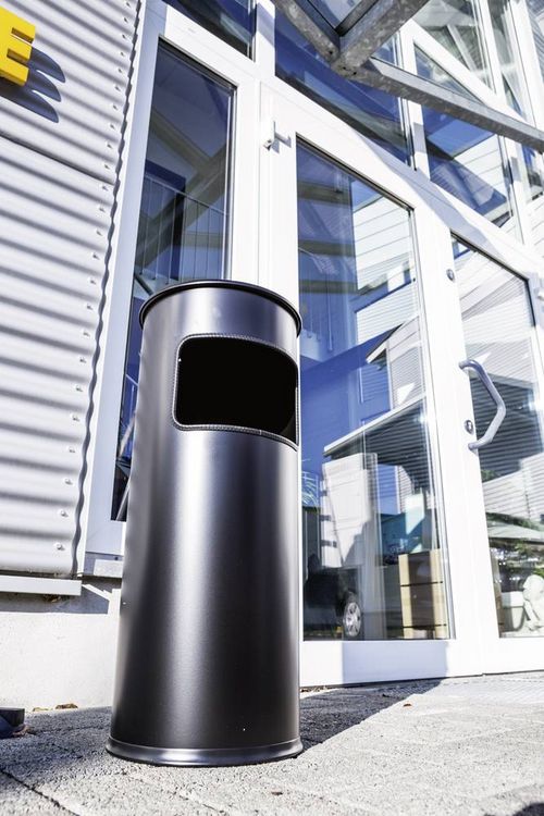 Produktbild: Durable 333201 Papierkorb 17 l Metall (&Oslash; x H) 250 mm x 630 mm Schwarz Inkl. Aschenbecher 1 St.
