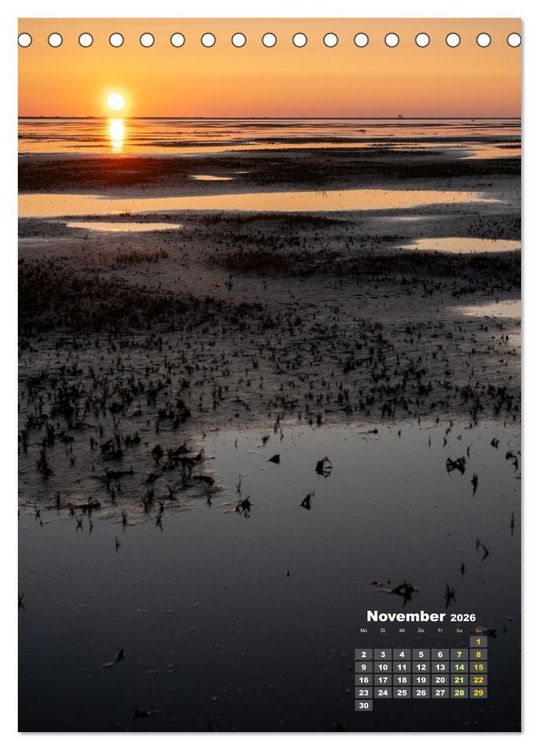 Produktbild: Westerhever - Wattwanderung in den Sonnenuntergang (Tischkalender 2026 DIN A5 hoch), CALVENDO Monatskalender