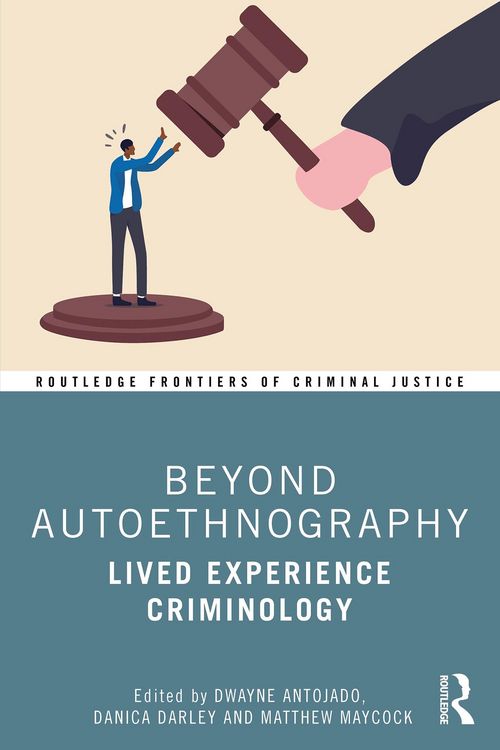 Produktbild: Beyond Autoethnography