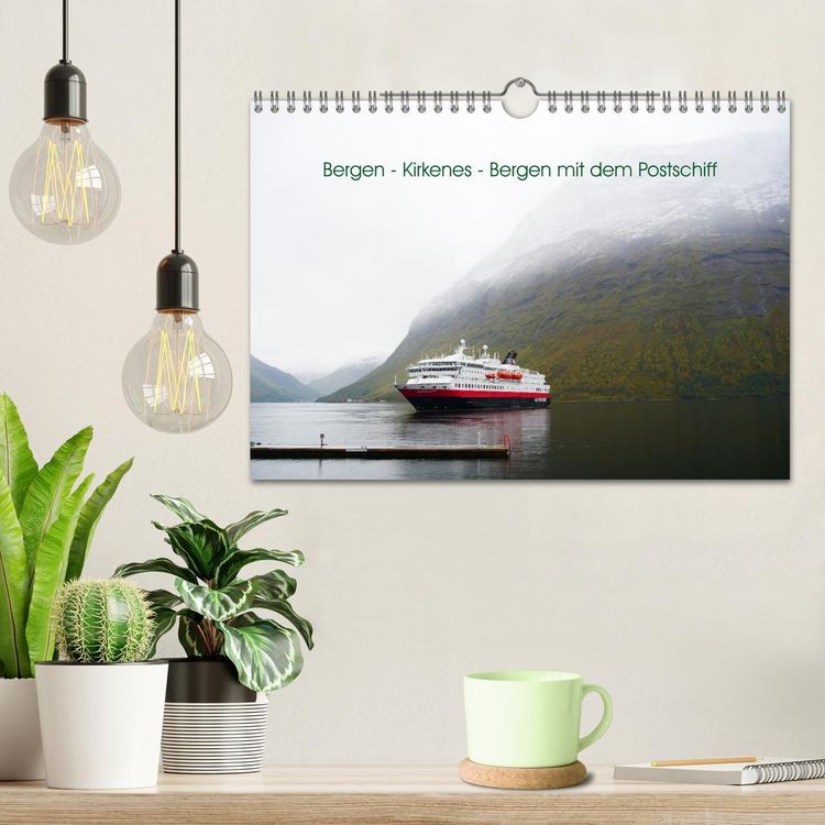 Produktbild: Bergen - Kirkenes - Bergen mit dem Postschiff (Wandkalender 2026 DIN A4 quer), CALVENDO Monatskalender