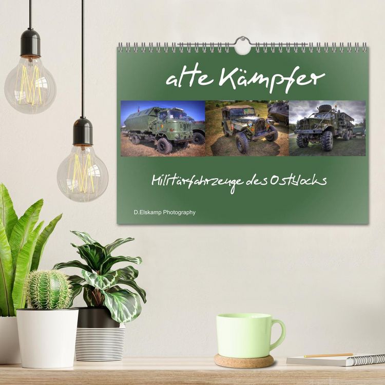 Produktbild: alte K&auml;mpfer- Milit&auml;rfahrzeuge des Ostblocks (Wandkalender 2026 DIN A4 quer), CALVENDO Monatskalender