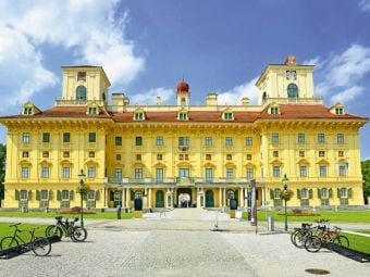 Produktbild: CALVENDO Puzzle Burgenland - Schloss Esterhazy | 1000 Teile Lege-Gr&ouml;&szlig;e 64x48cm Foto-Puzzle f&uuml;r gl&uuml;ckliche Stunden