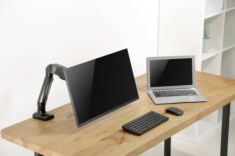 Produktbild: SpeaKa Professional Monitorhalterung SP-MM-900 1 Display(s) 43,2 cm (17") - 81,3 cm (32") Schwarz Schwenkbar, Neigbar, H&ouml;henverstellbar, Rotierbar