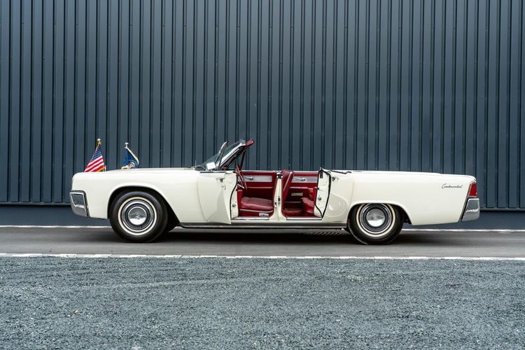 Produktbild: Classic Cars Review