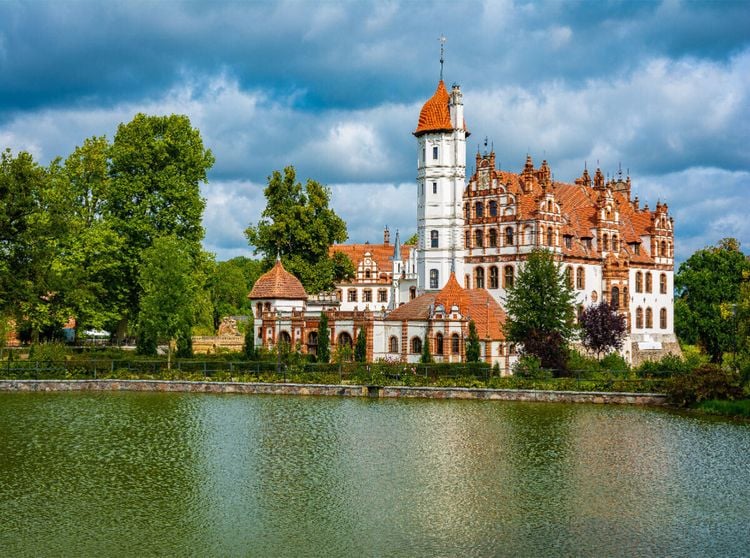 Produktbild: CALVENDO Puzzle Schloss in Basedow | 2000 Teile Lege-Gr&ouml;&szlig;e 90x67cm Foto-Puzzle f&uuml;r gl&uuml;ckliche Stunden