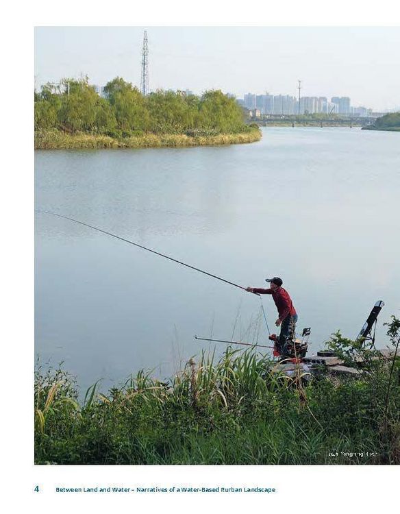 Produktbild: Between Land and Water