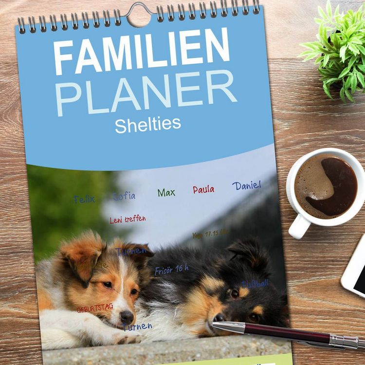 Produktbild: Familienplaner 2026 - Shelties 2026 mit 5 Spalten (Wandkalender, 21 x 45 cm) CALVENDO