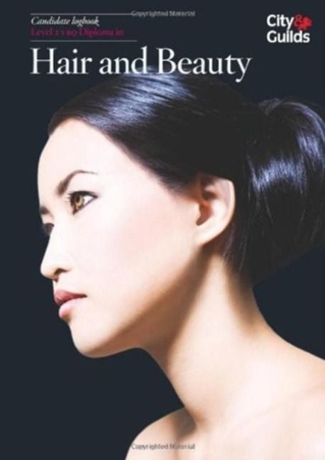 Produktbild: Level 2 VRQ Diploma in Hair and Beauty Candidate Logbook