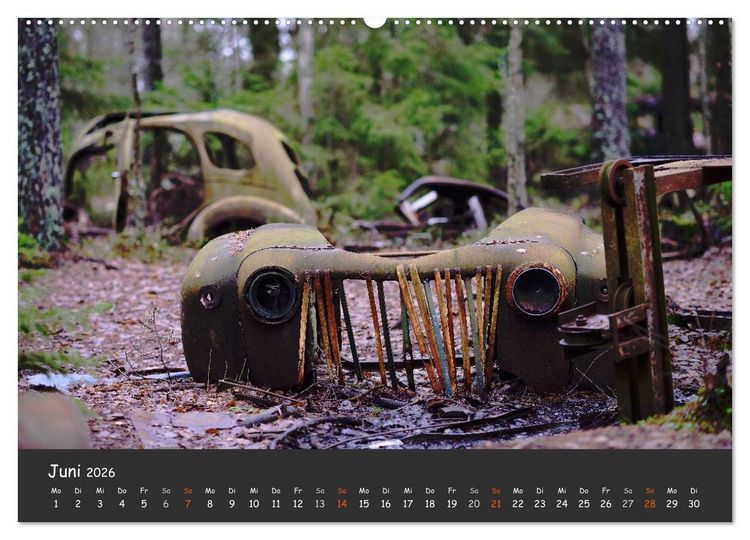 Produktbild: BILKYRKOG&Aring;RDEN Der Autofriedhof im Kyrk&ouml; Mosse (Wandkalender 2026 DIN A2 quer), CALVENDO Monatskalender