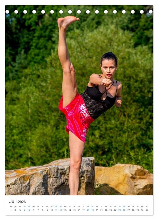 Produktbild: female fighter - Kampfsportlerinnen - pink shorts (Tischkalender 2026 DIN A5 hoch), CALVENDO Monatskalender