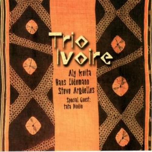 Produktbild: TRIO IVOIRE
