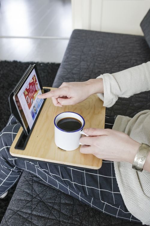 Produktbild: IBed Holzunterlage f&uuml;r Tablets