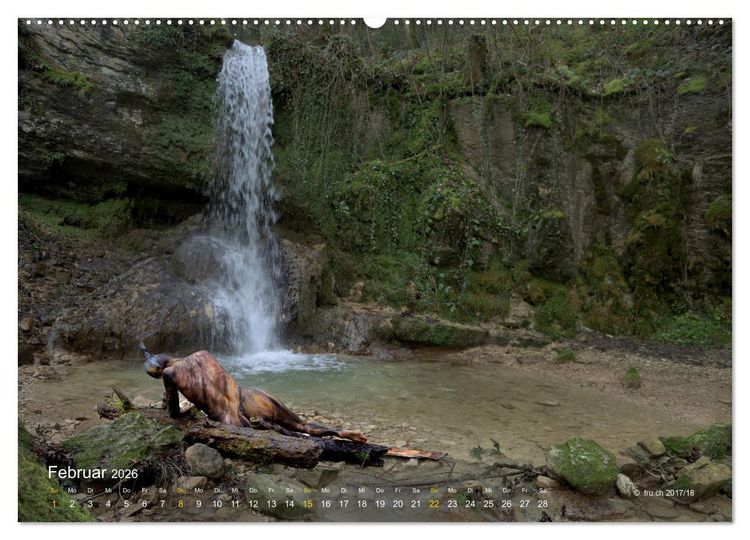 Produktbild: BODYPAINTING AM WASSERFALL VON LINN (Wandkalender 2026 DIN A2 quer), CALVENDO Monatskalender