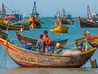 Produktbild: CALVENDO Puzzle Fischerhafen, Mui Ne, Vietnam | 1000 Teile Lege-Gr&ouml;&szlig;e 64x48cm Foto-Puzzle f&uuml;r gl&uuml;ckliche Stunden