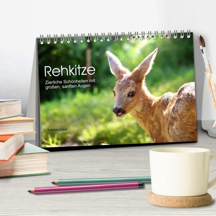 Produktbild: Rehkitze, zierliche Sch&ouml;nheiten mit gro&szlig;en, sanften Augen (Tischkalender 2026 DIN A5 quer), CALVENDO Monatskalender
