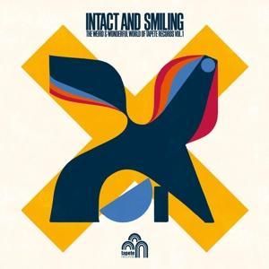 Produktbild: Intact And Smiling - The Weird & Wonderful World O