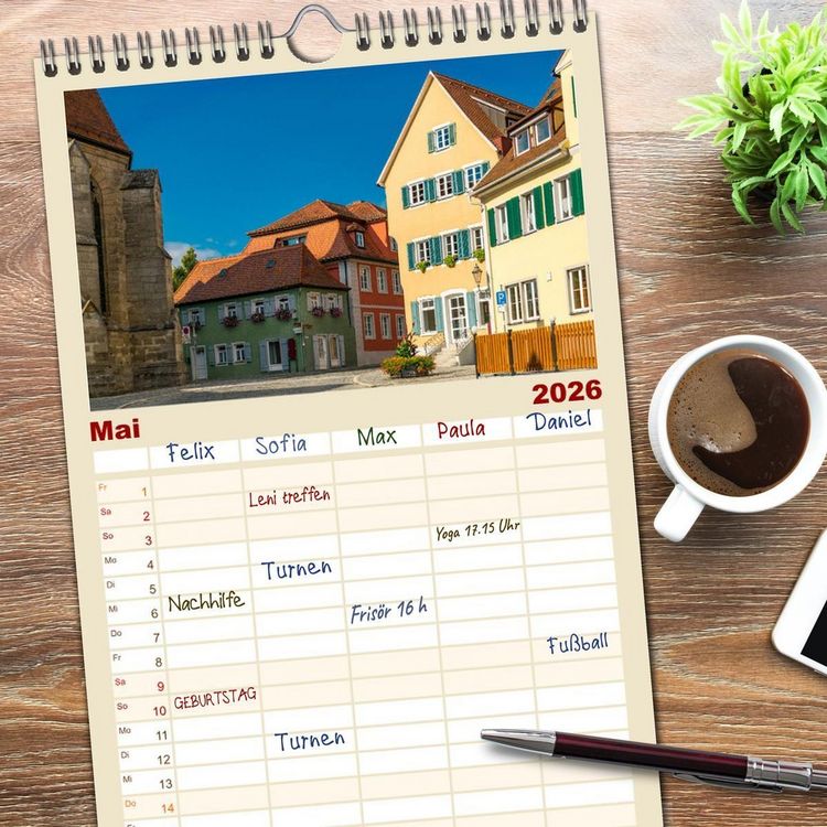 Produktbild: Familienplaner 2026 - Ein Spaziergang durch Feuchtwangen mit 5 Spalten (Wandkalender, 21 x 45 cm) CALVENDO