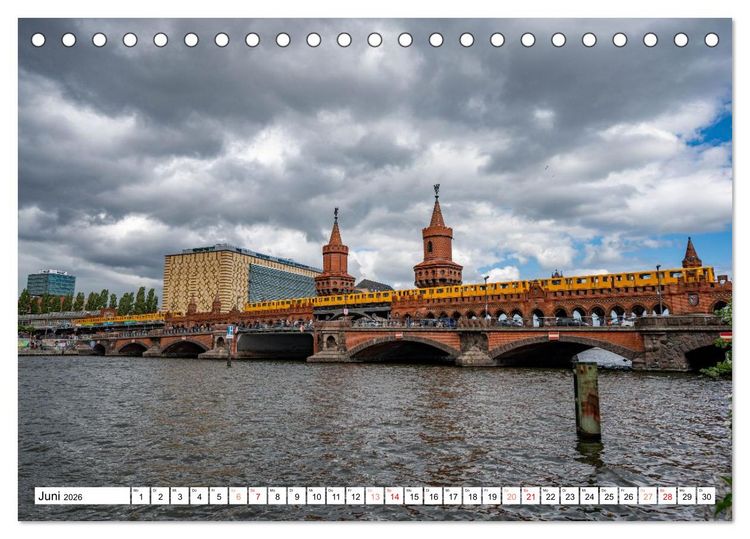 Produktbild: Faszination Berlin - Stadtansichten zwischen Himmel und Spree (Tischkalender 2026 DIN A5 quer), CALVENDO Monatskalender