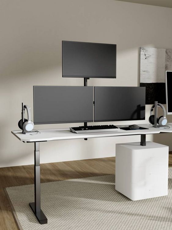 Produktbild: SpeaKa Professional SP-MM-231 Monitorhalterung 3 Display(s) 43,2 cm (17") - 81,3 cm (32") Schwarz H&ouml;henverstellbar, Neigbar, Rotierbar, Schwenkbar