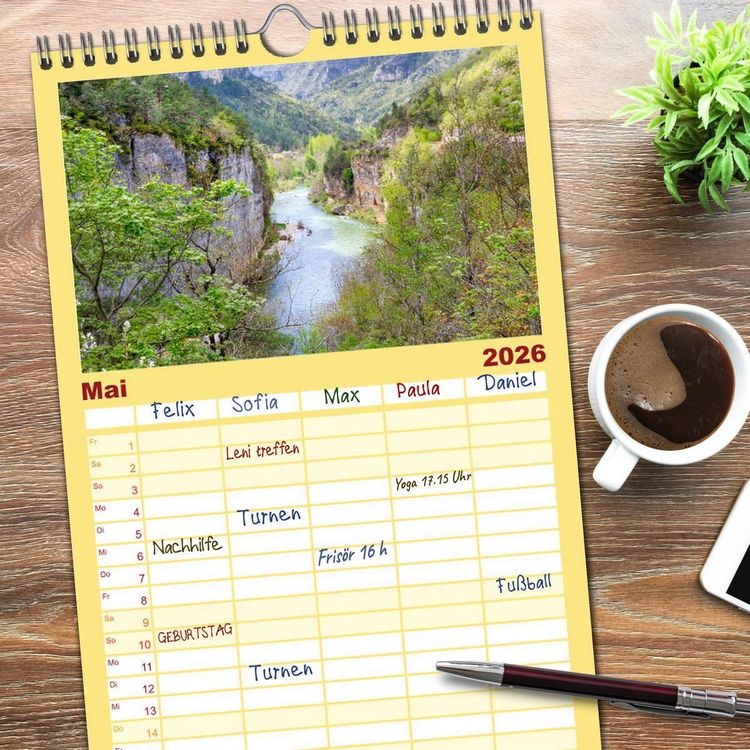 Produktbild: Familienplaner 2026 - Cevennen - Sch&ouml;ne alte Welt mit 5 Spalten (Wandkalender, 21 x 45 cm) CALVENDO