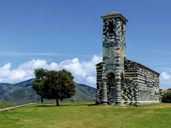 Produktbild: CALVENDO Puzzle San Michele, Murato | 1000 Teile Lege-Gr&ouml;&szlig;e 64 &times; 48 cm Foto-Puzzle f&uuml;r gl&uuml;ckliche Stunden
