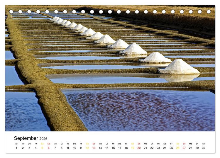 Produktbild: Vend&eacute;e Aus dem Meer steigender Himmel Frankreichs (Tischkalender 2026 DIN A5 quer), CALVENDO Monatskalender