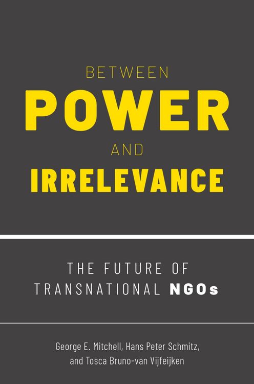 Produktbild: Between Power and Irrelevance
