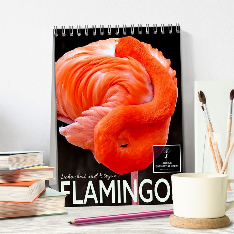 Produktbild: Flamingos - Eleganz und Sch&ouml;nheit (Tischkalender 2026 DIN A5 hoch), CALVENDO Monatskalender